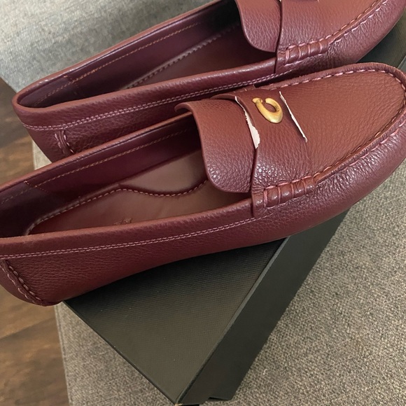 COACH - Women’s Sculpted “C” Leather Driver, Loafer - Sz 8B - Picture 2 of 8